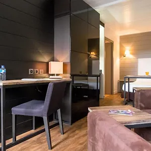 Palais Rinôur - Cosy Close To Stations&old - Welkeys Appartement Lille